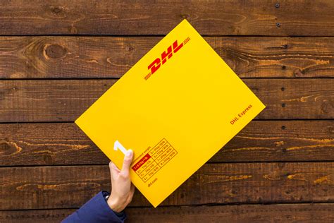 dhl  stop making amazon fresh deliveries  germany latest retail technology news