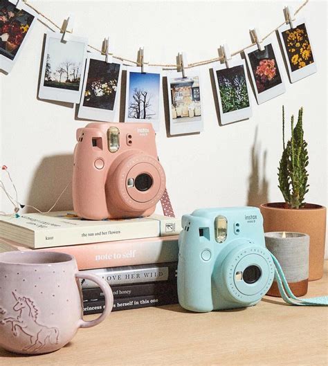 polaroid cameras  adults polaroid camera toilet paper holder camerabag camerageek