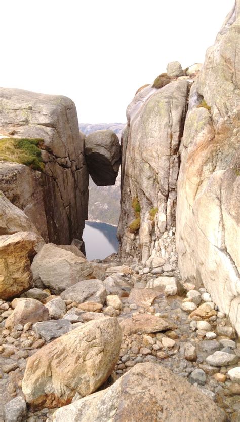 boulder rock kjerag mountain lysefjord rock textures boulder rock landscaping
