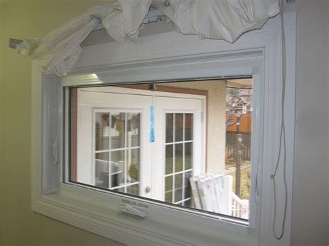 advantages  vinyl awning windows calgary windows doors