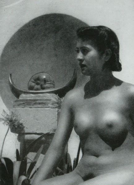 yvonne decarlo nude naked —