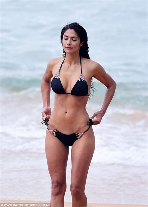 pia miller flaunts flawless bikini body after elle drama daily mail