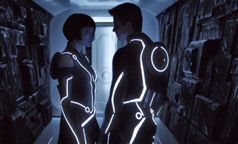 film review tron legacy awesome no tronsome script magazine