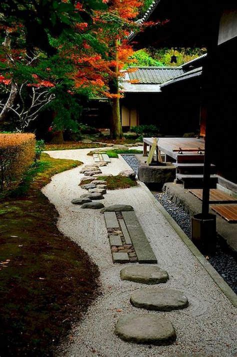 stylish japanese courtyard garden  pathway ideas homemydesign