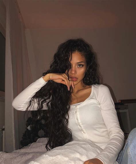 dina denoire dinadenoire instagram photos and videos beauty in 2019 curly hair styles