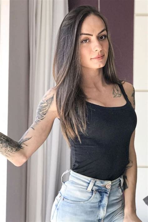 Victoria Carioni – Most Beautiful Brazilian Trans Woman Women