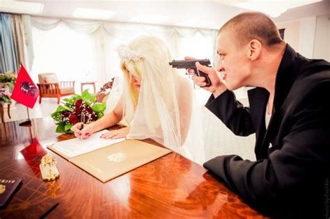 russian couple s weird and slightly wacky wedding 35 pics