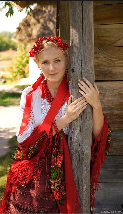 Pin By Sarah Holson On Ukrainian Embroidery National Outfit And It S