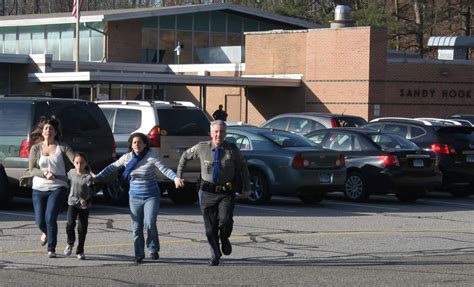 Sandy Hook Elementary School Shooting Photos Abc News