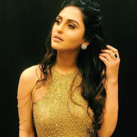 indian tv actress krystle d souza unseen hot photos collections