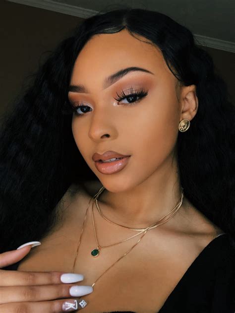 pin by 𝕾𝖒𝖞𝖑𝖊𝖞 on baddie b in 2020 black girl makeup natural hair