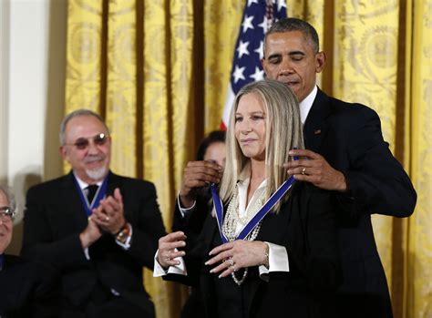 obama honors extraordinary medal  freedom recipients wtspcom