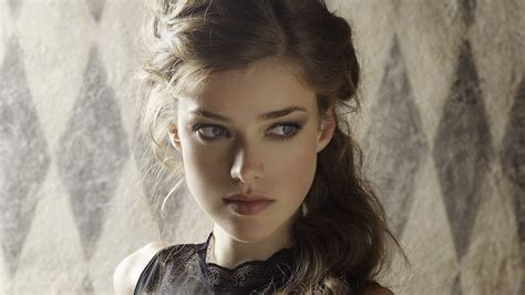 Brunette Model 1080p Julia Saner Portrait Face Women Hd Wallpaper