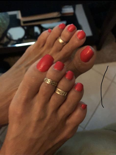 onlyfans long toenails red toenails gorgeous feet