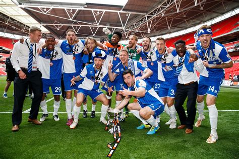pictures   day bristol rovers beat grimsby town  wembley  secure promotion bristol