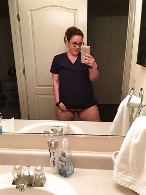 Filthy Bbw Milf Nurse Selfies At Work 103 Bilder
