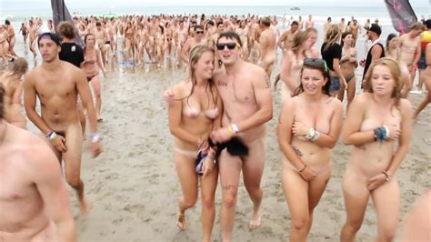 skinny nude women new zealand