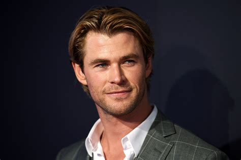 Chris Hemsworth Has Hammerlock On People S Sexiest Man Alive Title