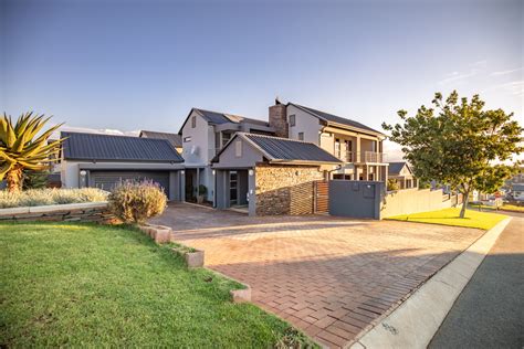 4 Bedroom House For Sale In The Hills Game Reserve Estate Re Max™ Of