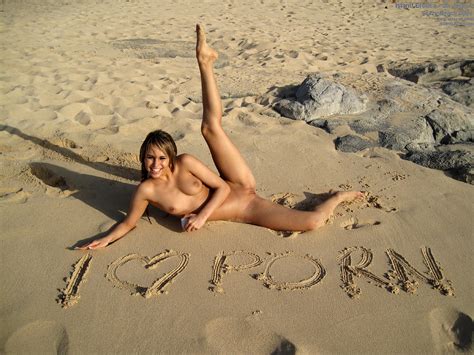 als scan lesbian beach fun image 15 als cash naked teens porn nude teens