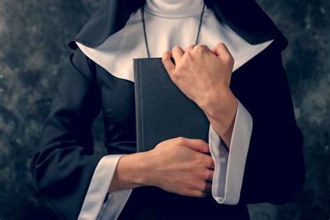 why your sexy nun halloween costume isn t funny catholic news agency cna