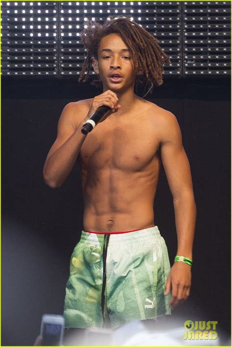 Jaden Smith Shows Off His Six Pack While Shirtless On Stage Photo My
