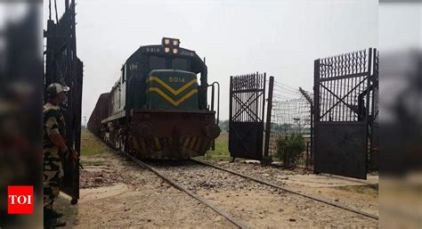 pakistan suspends samjhauta express train service times  india