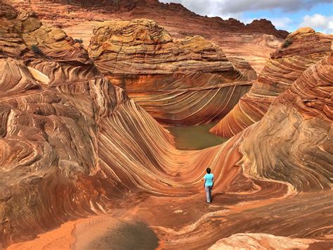hiking  wave  arizona   easier wander woman travel magazine