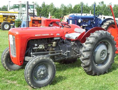 massey ferguson mf   cylinder diesel