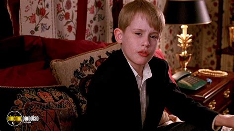 A Still 2 From Home Alone 2 Lost In New York With Macaulay Culkin