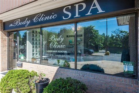 body clinic  located  lornewood plaza mississauga front lobby