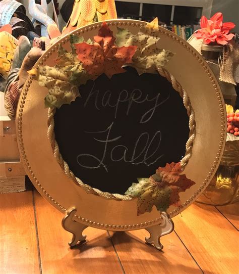 Want To Try This Charger Plate Decor Diy Fall Crafts