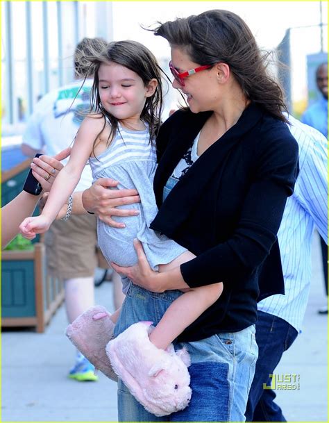 Katie Holmes Chelsea Piers Playdate With Suri Cruise