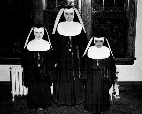 sister  students dressed   habit   oblate  flickr