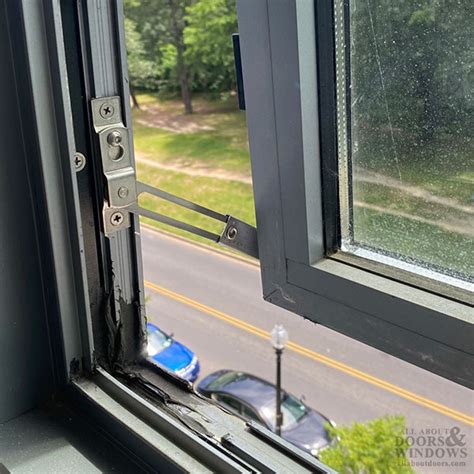 universal  limit device awning window