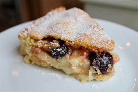 pasticciotto leccese pie  italian black cherry elviras dough