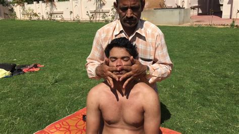 World S Best Upper Body Massage At Pushkar India Back