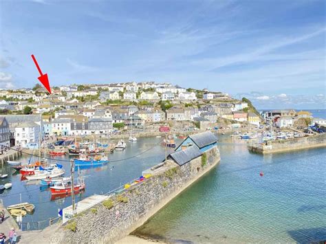 cliff street mevagissey cornwall  bed semi detached house