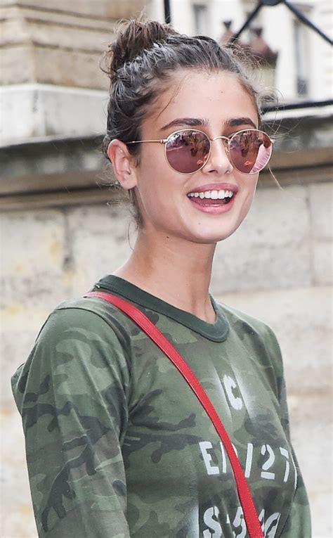 Taylor Hill From Celebs Who Love Their Buns E News