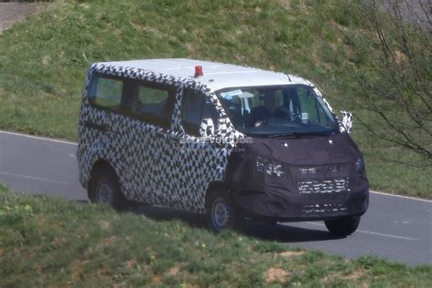 ford transit custom facelift spied    time autoevolution