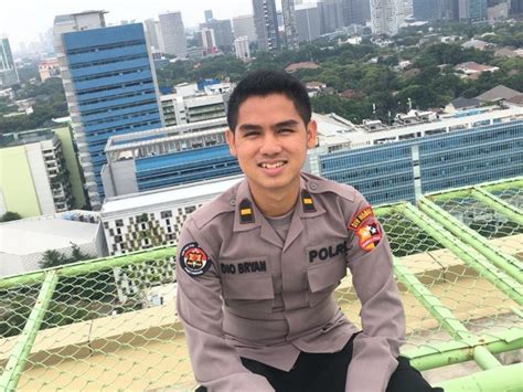 Ingin Melatih Pikiran Agar Tetap Fokus Ikuti Saran Polisi Ganteng Ini