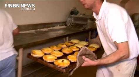 famous newcastle pie shop closes  doors nbn news