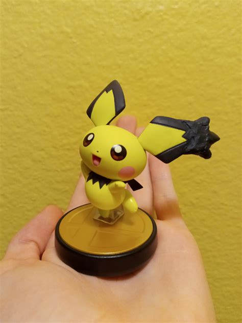 custom spiky eared pichu amiibo     sister ramiibo