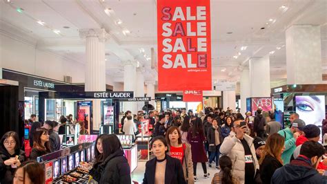 boxing day sales prices slashed  footfall declines  uk uk
