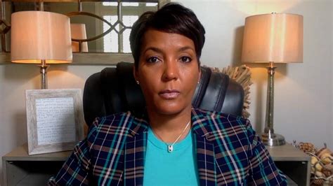 Mayor Keisha Lance Bottoms Says She D Be Very Surprised If Suspected