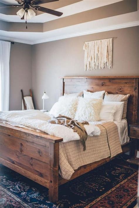 60 Romantic Rustic Farmhouse Master Bedroom Decorating Inspirations
