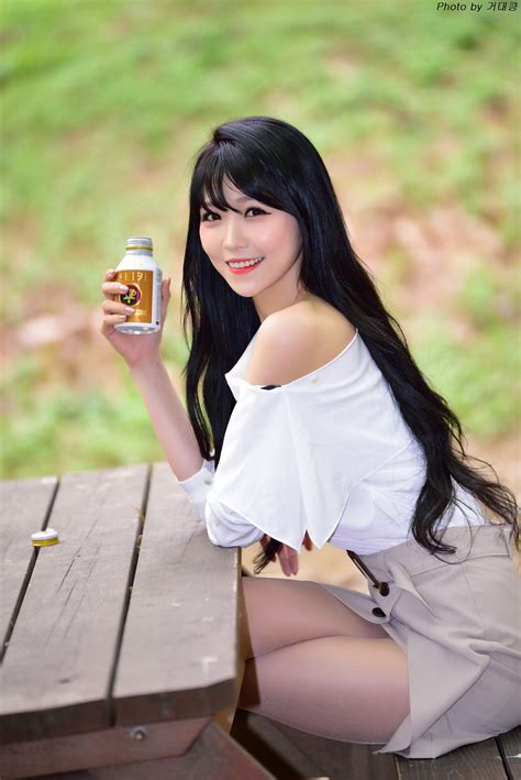 Asian Girls In Short Skirt — Koreanrq Lee Eun Hye Outdoor