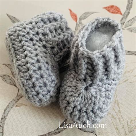 minute easy crochet booties pattern booties  stay   feet