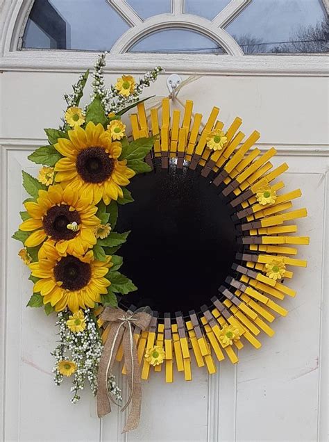 pin  sue satterfield  diy crafts sunflower wreath