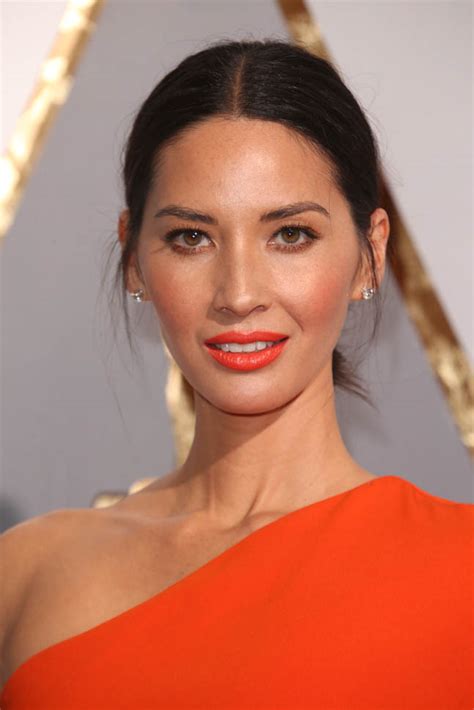 Oliva Munn At The 2016 Academy Awards And On Why Her Face